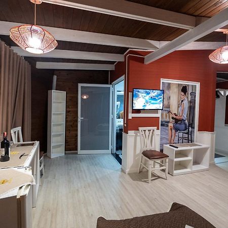 Hotel Aria Тирана Экстерьер фото